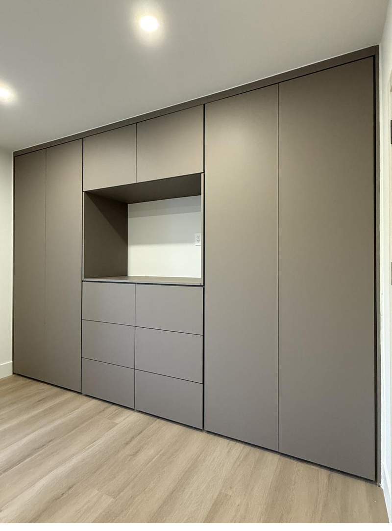 Reach-In Closets Los Angeles MONO CLOSETS